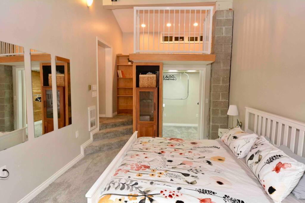 22 Acres Home With Hot Tub Minutes From Ilana Casino Ridgefield Exteriör bild
